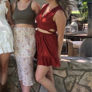 Rust front cross dress